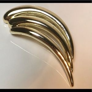Piscitelli Made in USA vintage goldtone brooch